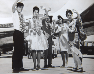 「夢のハワイで盆踊り」（東映、1964年8月）
